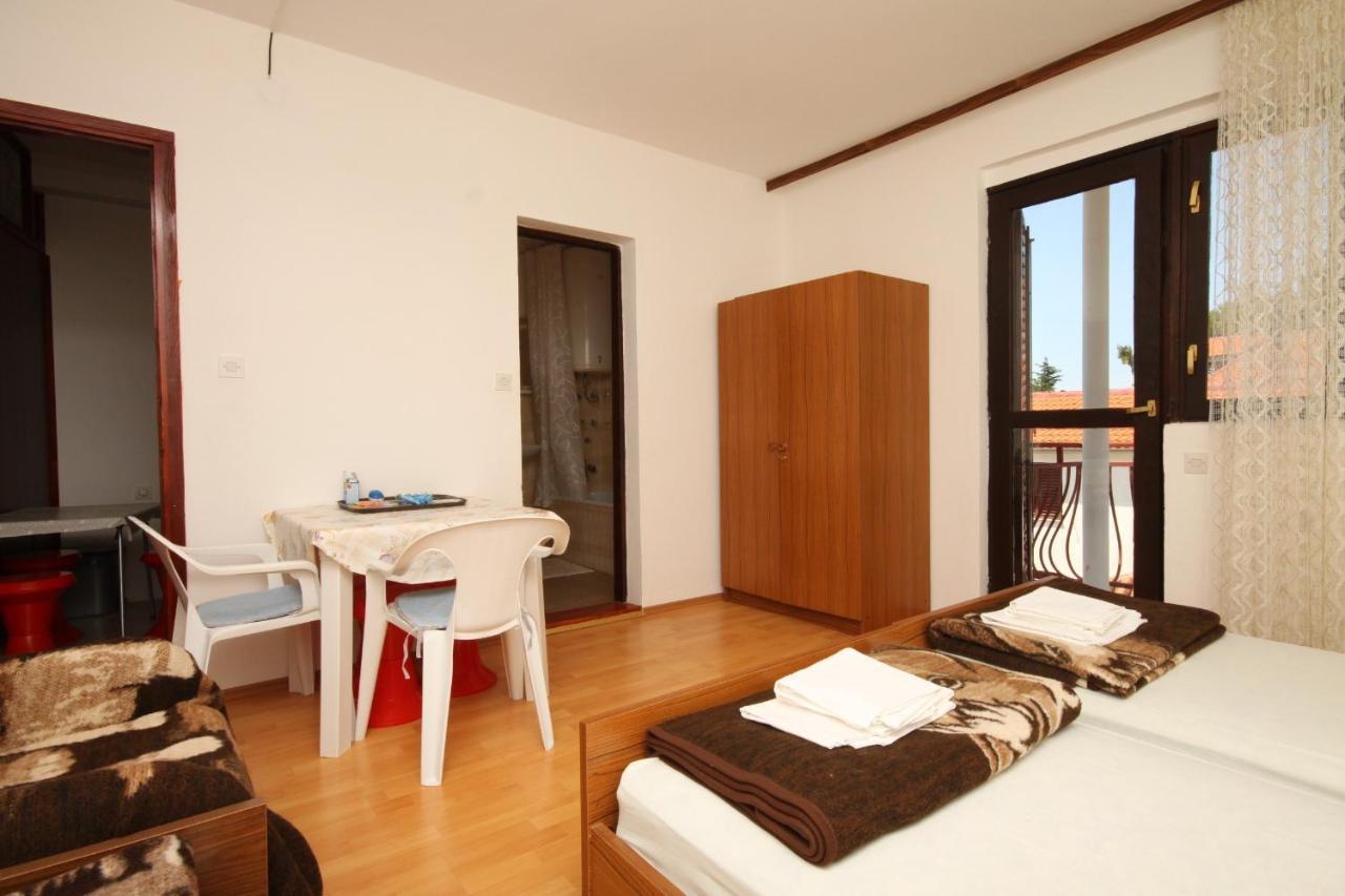 Apartments With A Parking Space Starigrad, Paklenica - 6431 エクステリア 写真